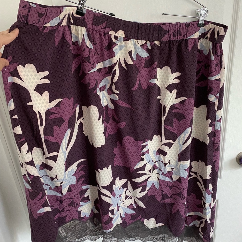 LOGO by Lori Goldstein Size 3X Black Cherry Print